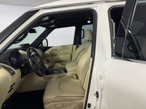 Used 2024 INFINITI QX80 Sensory AWD/4WD image 21