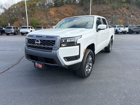New 2026 Nissan Frontier SV w/ SV Convenience Package AWD/4WD image 1