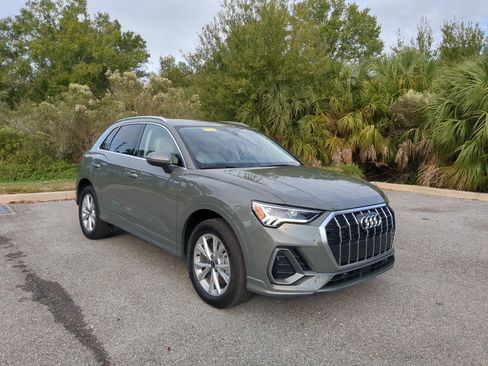 New 2025 Audi Q3 2.0T Premium image 1