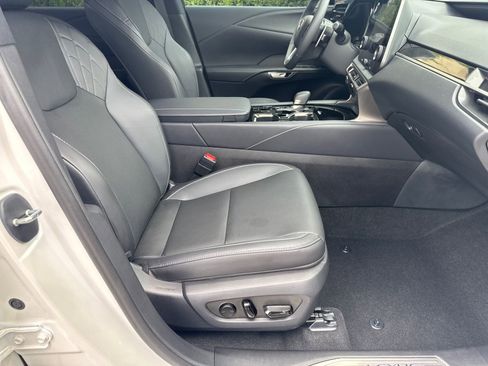 Used 2025 Lexus RX 350 FWD w/ Technology Package image 13
