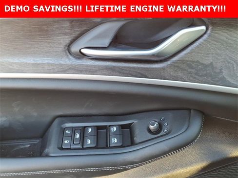 New 2026 Jeep Grand Cherokee Altitude image 11