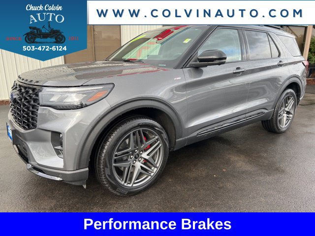 Used 2025 Ford Explorer ST-Line w/ ST-Line Street Pack AWD/4WD image 2