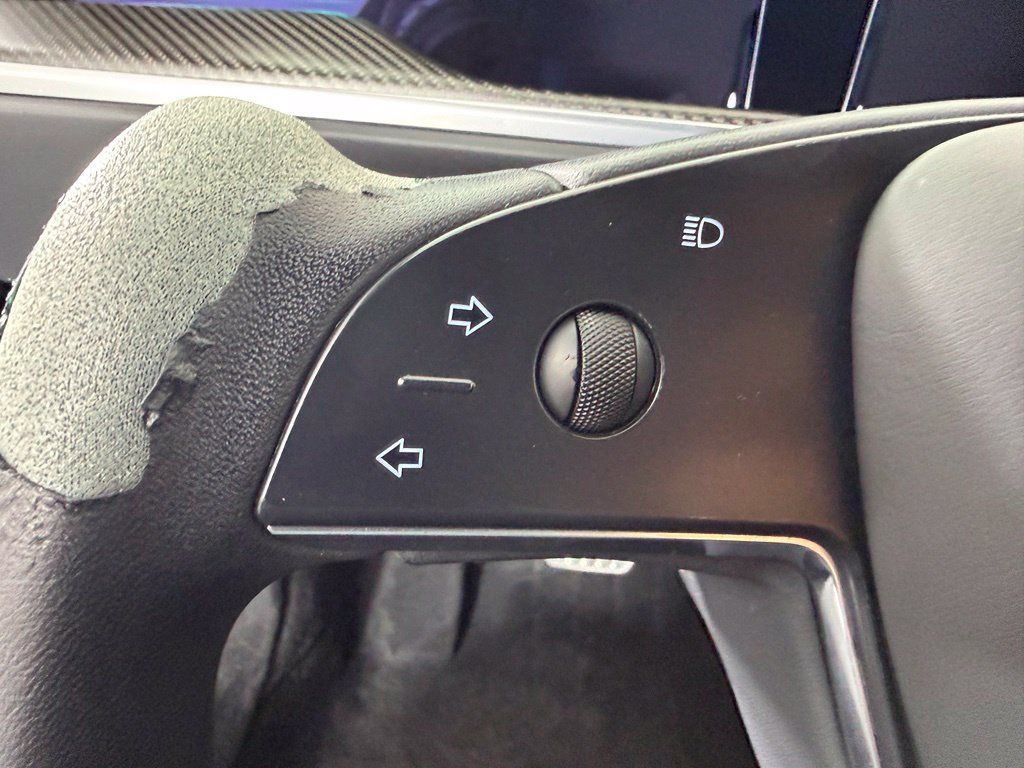 Used 2022 Tesla Model S Plaid AWD/4WD image 24