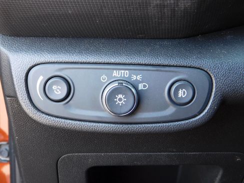 Used 2021 Chevrolet TrailBlazer LT w/ Convenience Package AWD/4WD image 22