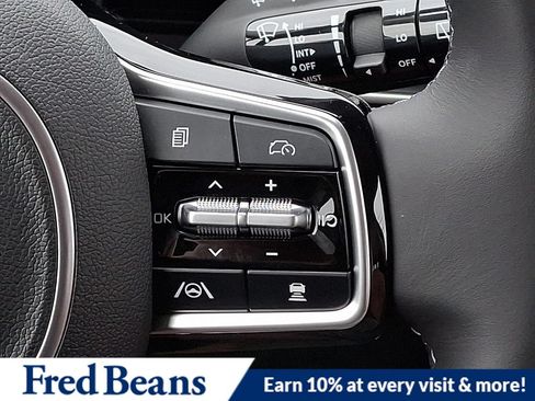 New 2026 Kia Carnival EX FWD image 19