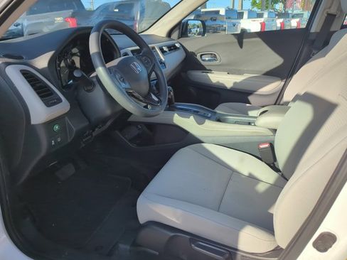 Used 2022 Honda HR-V LX image 8