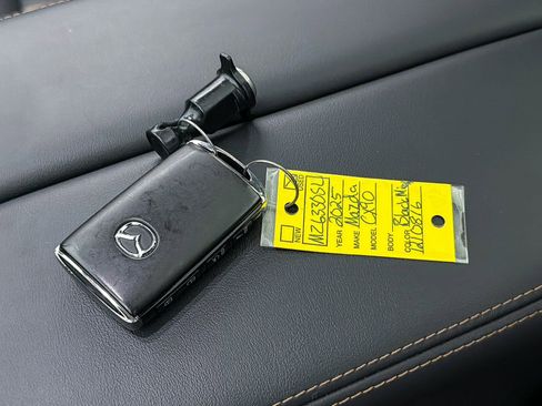 Used 2025 MAZDA CX-90 3.3 Turbo S w/ Premium Package image 36