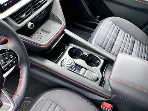 Used 2025 Ford Explorer ST-Line image 14