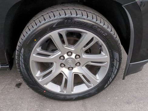 Used 2015 Cadillac Escalade Premium image 26