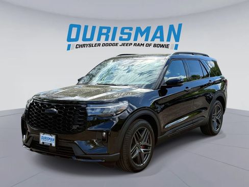 Used 2025 Ford Explorer ST w/ Sun And Sound Package AWD/4WD image 5