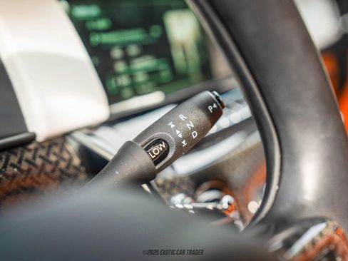 Used 2023 Rolls-Royce Cullinan Black Badge w/ Leather Finishing Pack image 19