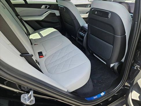 Certified 2025 BMW X5 xDrive40i AWD/4WD image 21