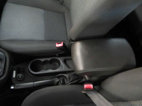 Used 2016 Ford Transit Connect XL image 38