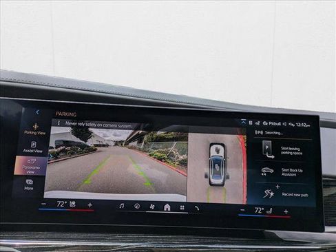 New 2025 BMW 750e xDrive image 14