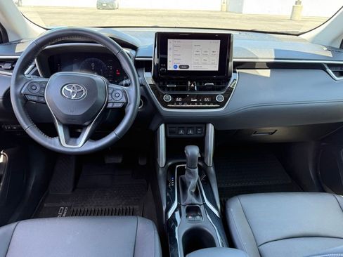 Certified 2023 Toyota Corolla Cross XLE w/ Convenience Package FWD image 30
