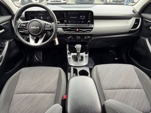 Used 2024 Kia Seltos LX AWD/4WD image 35