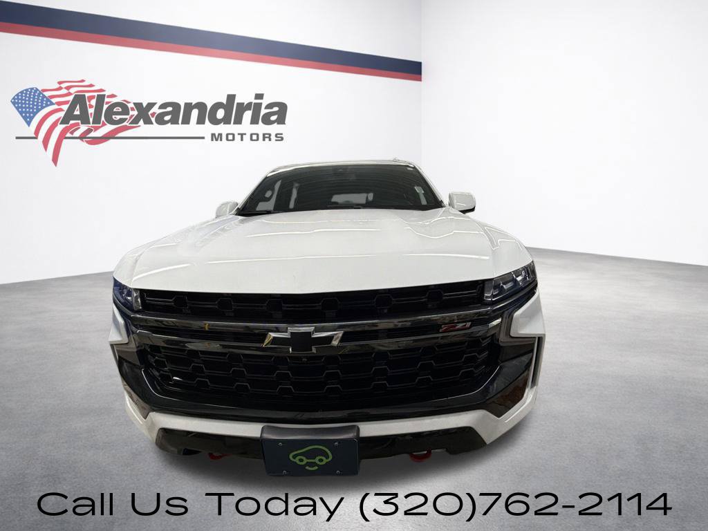 Used 2021 Chevrolet Suburban Z71 w/ Z71 Signature Package AWD/4WD image 3