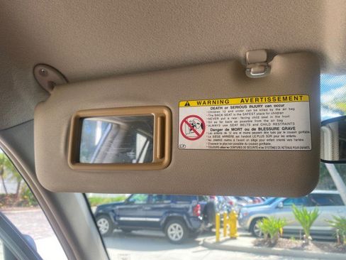 Used 2005 Toyota RAV4 2WD image 58