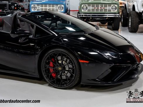 Used 2021 Lamborghini Huracan EVO image 14