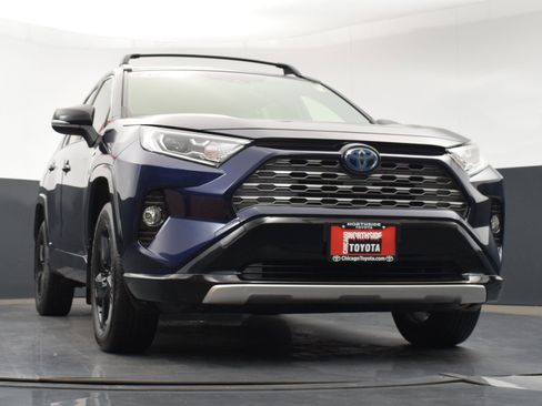 Used 2020 Toyota RAV4 XSE image 32