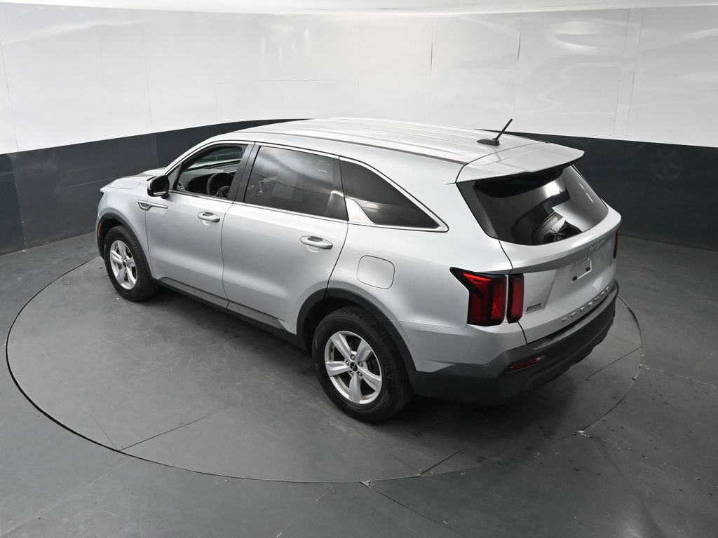 Used 2022 Kia Sorento LX FWD image 32