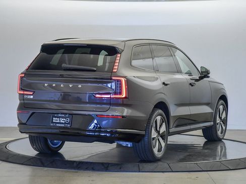 New 2025 Volvo EX90 Plus image 4