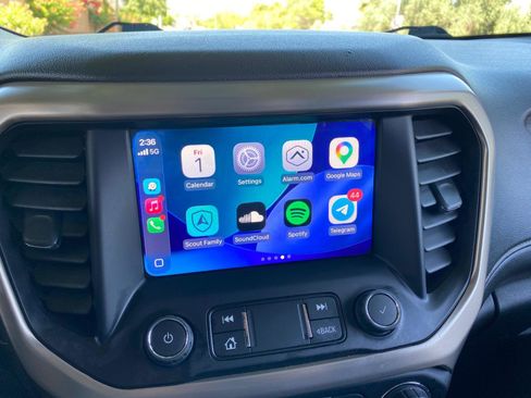 Used 2022 GMC Acadia Denali w/ Denali Ultimate Package FWD image 82