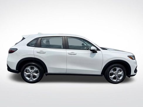 Certified 2025 Honda HR-V LX image 6