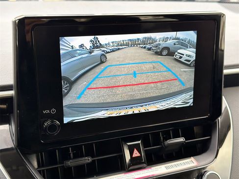 Used 2023 Toyota Corolla LE image 23