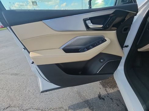 Certified 2026 Acura MDX FWD w/ Technology Package image 12