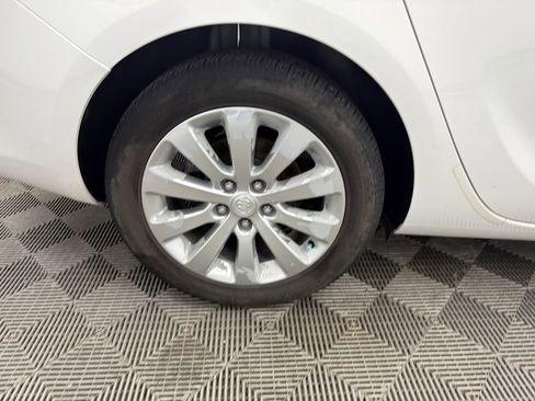 Used 2015 Buick Verano FWD image 17