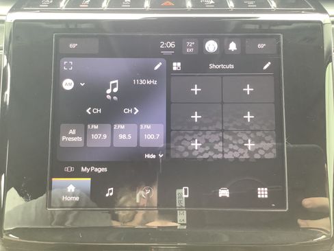 Used 2022 Jeep Grand Cherokee Altitude AWD/4WD image 18