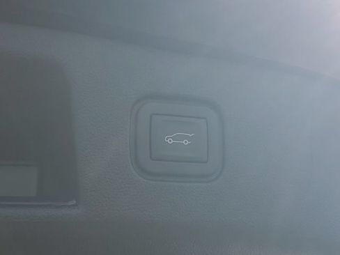 Certified 2025 Chevrolet Blazer EV RS AWD/4WD image 8