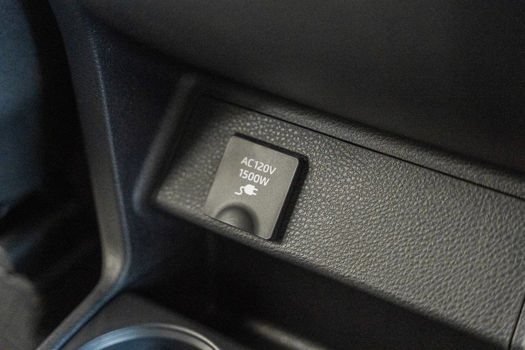 New 2026 Toyota Sienna XLE Woodland Edition AWD/4WD image 36
