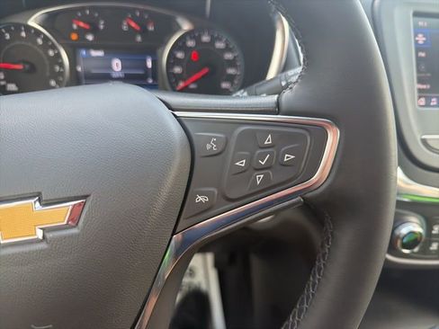 Certified 2024 Chevrolet Equinox LT w/ LPO, Floor Liner Package FWD image 25