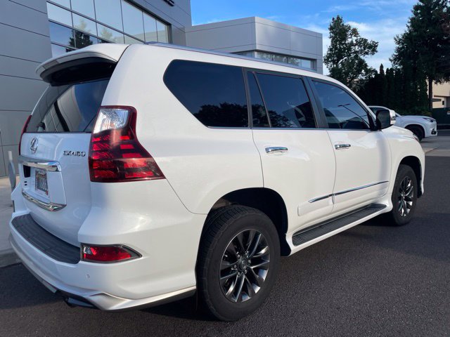 Used 2019 Lexus GX 460 Premium AWD/4WD image 2