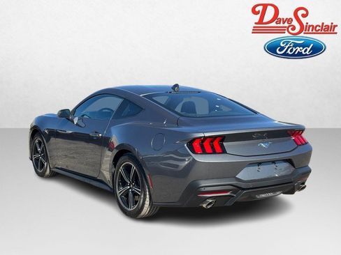Used 2025 Ford Mustang EcoBoost Fastback image 9