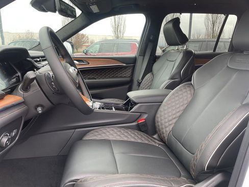 New 2025 Jeep Grand Cherokee L Summit AWD/4WD image 10
