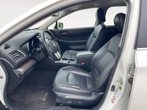 Used 2016 Subaru Outback 2.5i Limited AWD/4WD image 9