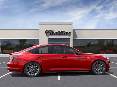 New 2026 Cadillac CT5 V image 5