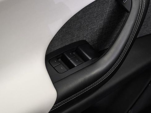 Used 2023 Tesla Model X Plaid image 49