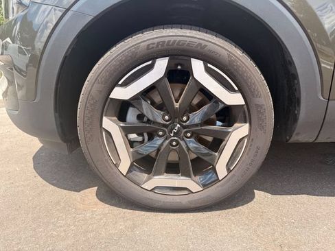 Used 2025 Kia Telluride S FWD image 24