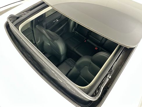 Used 2020 Volvo S60 T6 Momentum image 22