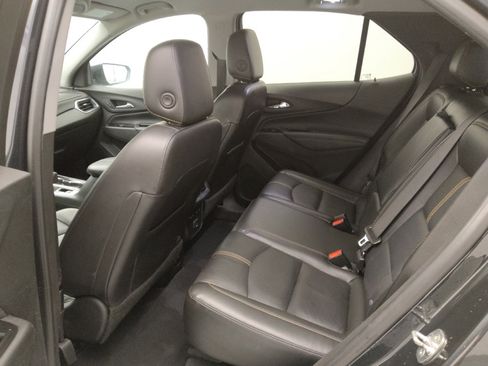 Used 2022 Chevrolet Equinox Premier AWD/4WD image 18