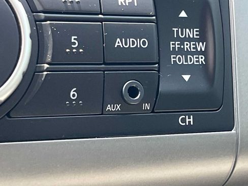 Used 2010 Nissan Sentra 2.0 S w/ Convenience Pkg FWD image 20