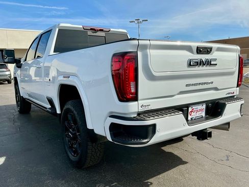 Used 2022 GMC Sierra 2500 AT4 w/ AT4 Premium Plus Package image 13