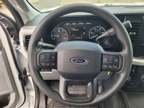 New 2026 Ford F350 XL w/ XL Chrome Package RWD image 9