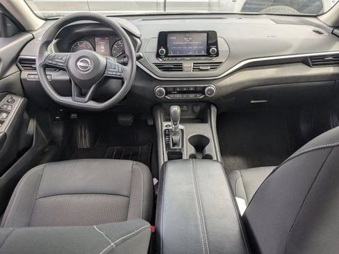 Used 2024 Nissan Altima 2.5 S FWD image 15