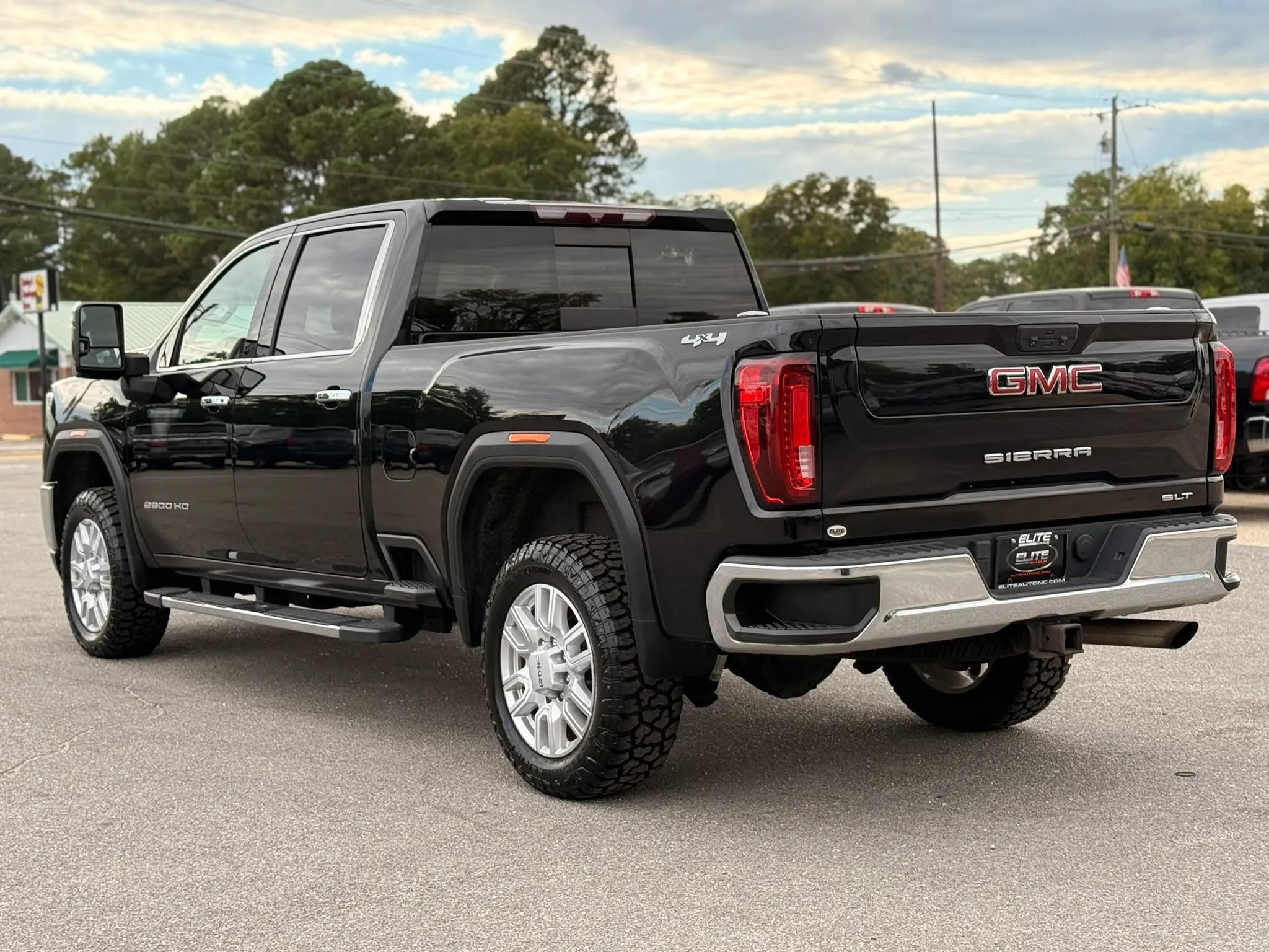 Used 2022 GMC Sierra 2500 SLT w/ SLT Convenience Package AWD/4WD image 7