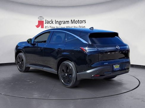 New 2025 Nissan Murano SV image 3